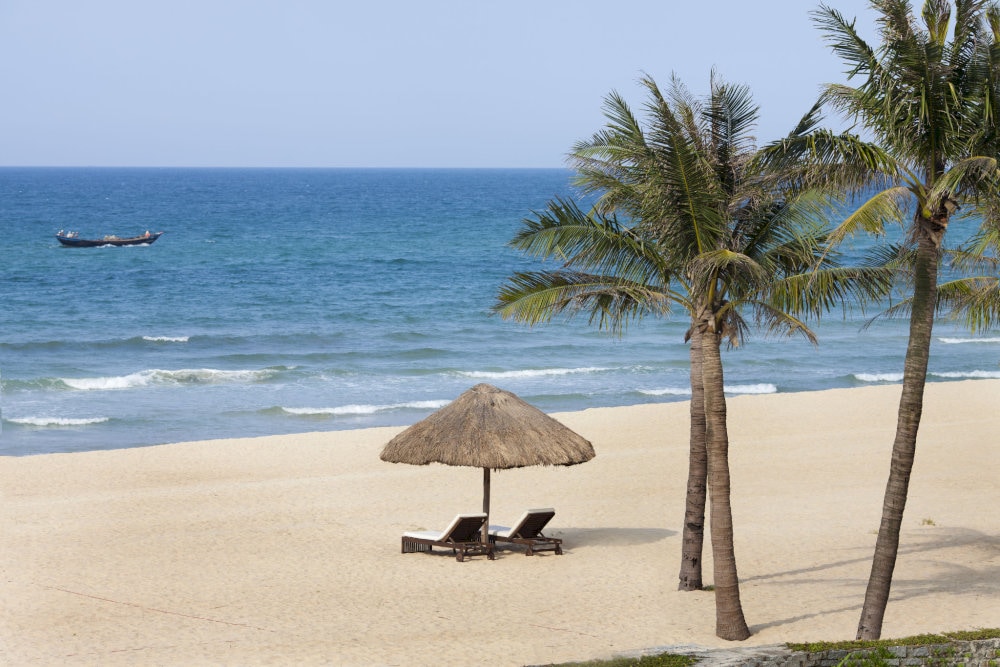 Unlike the more crowded beach destinations in Vietnam, Thuan An beach remains peaceful and unspoiled, offers a more authentic local atmosphere